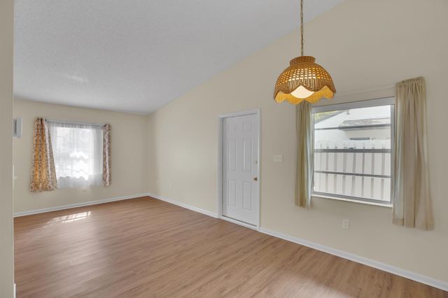 2007 Oleander Boulevard Apt D, Fort Pierce, FL 34950