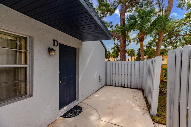 2007 Oleander Boulevard Apt D, Fort Pierce, FL 34950