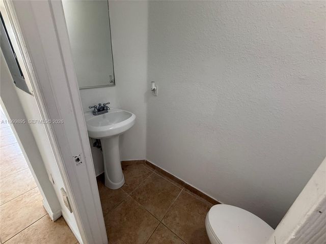 8800 NW 107th CT 219-10, Doral, FL 33178