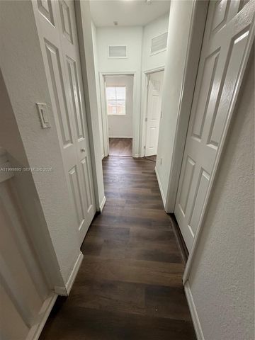 8800 NW 107th CT 219-10, Doral, FL 33178