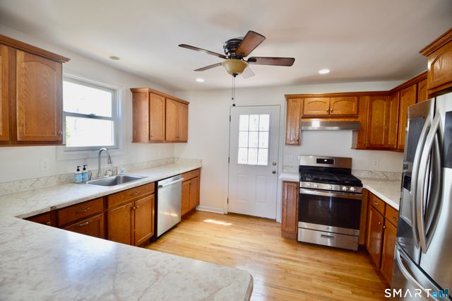 314 Knowlton Street, Stratford, CT 06615