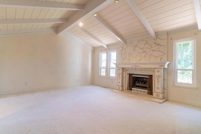 747 Ridgemark Drive, Hollister, CA 95023
