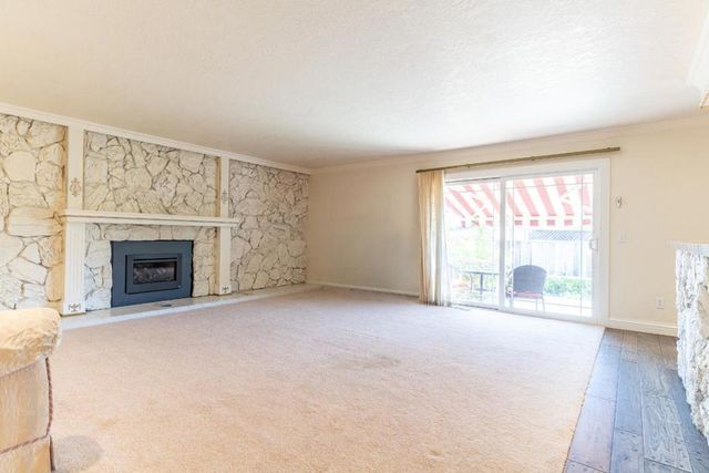 747 Ridgemark Drive, Hollister, CA 95023