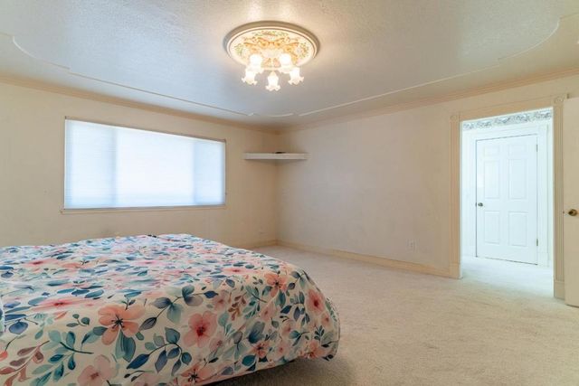 747 Ridgemark Drive, Hollister, CA 95023