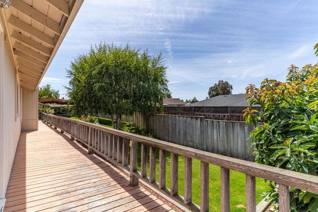 747 Ridgemark Drive, Hollister, CA 95023