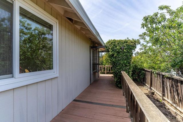 747 Ridgemark Drive, Hollister, CA 95023