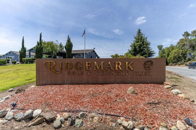 747 Ridgemark Drive, Hollister, CA 95023