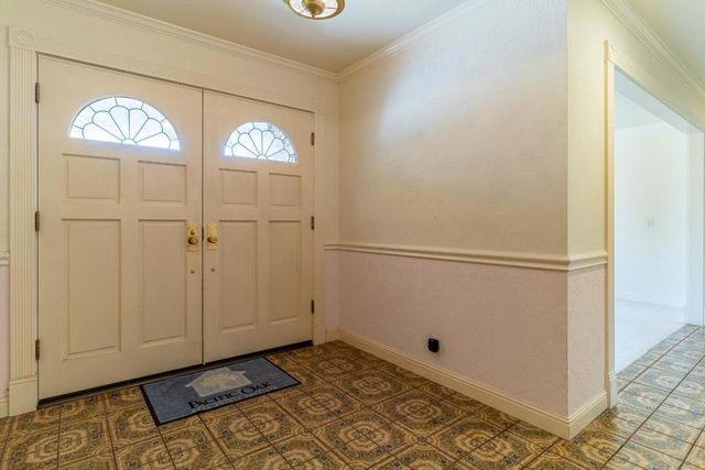 747 Ridgemark Drive, Hollister, CA 95023
