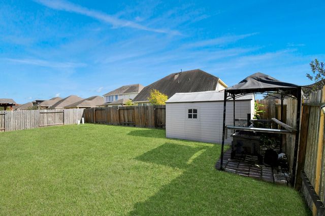 427 Heatherton Hill Drive, Rosenberg, TX 77469