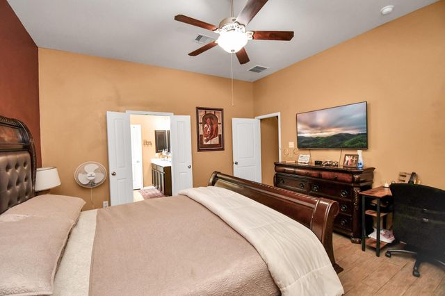 427 Heatherton Hill Drive, Rosenberg, TX 77469