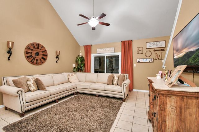 427 Heatherton Hill Drive, Rosenberg, TX 77469