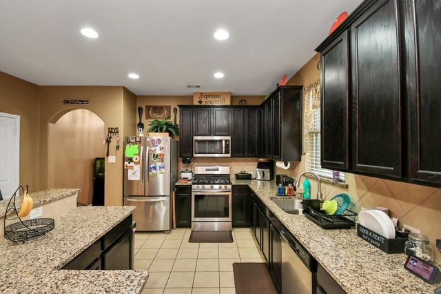 427 Heatherton Hill Drive, Rosenberg, TX 77469