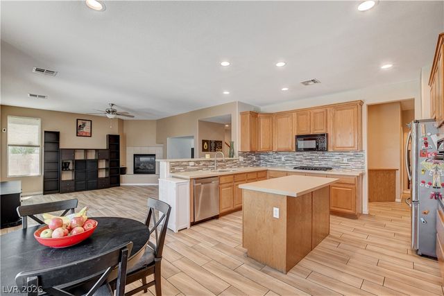 2324 Tedesca Drive, Henderson, NV 89052