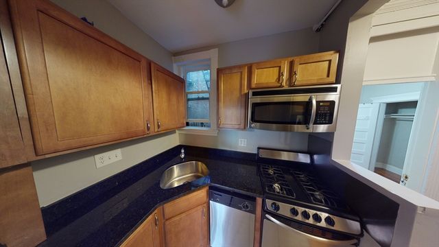 65 Burbank 21, Boston, MA 02115