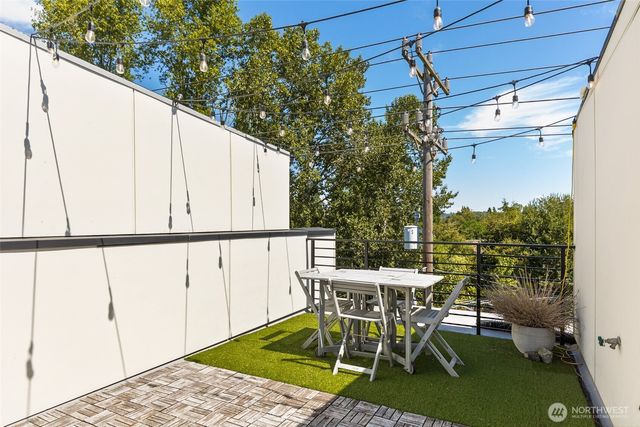 8517 7th Avenue S, Seattle, WA 98108