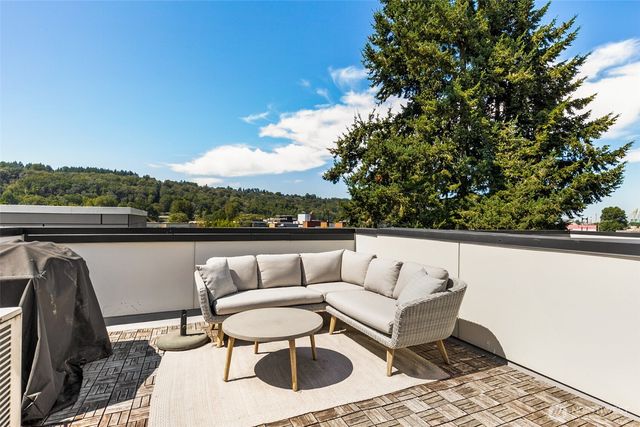 8517 7th Avenue S, Seattle, WA 98108