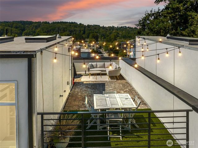 8517 7th Avenue S, Seattle, WA 98108