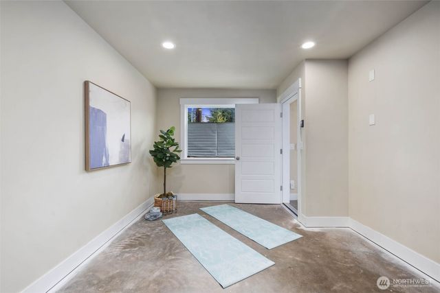 8517 7th Avenue S, Seattle, WA 98108