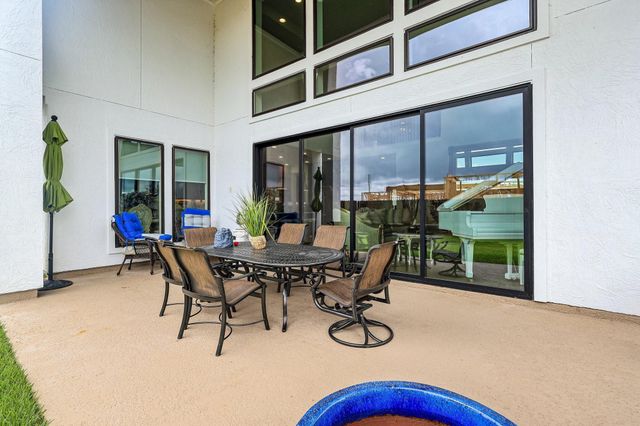10007 Regal Mist Drive, Missouri City, TX 77459