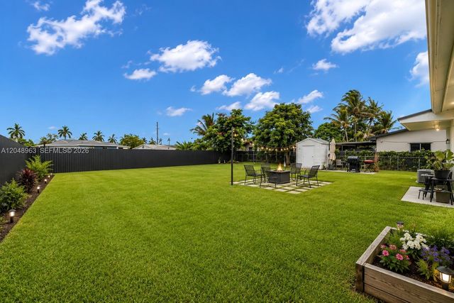 14404 SW 105th Ct, Miami, FL 33176