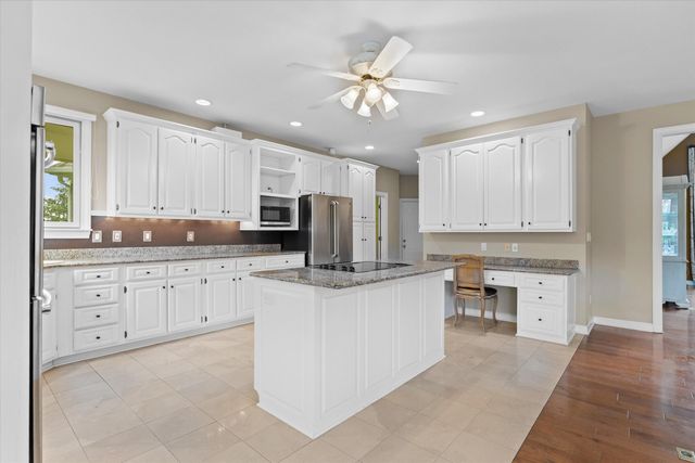 6591 S SABINE DR, Columbia, MO 65203