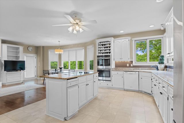 6591 S SABINE DR, Columbia, MO 65203