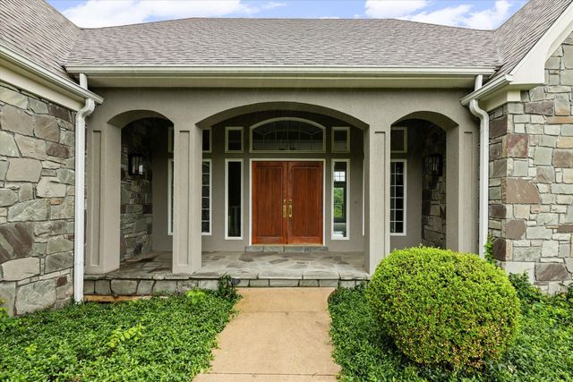 6591 S SABINE DR, Columbia, MO 65203