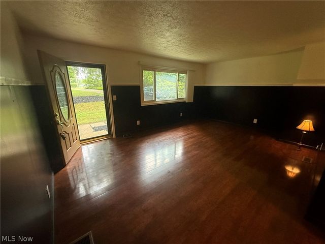 980 Killinger Road, Clinton, OH 44216