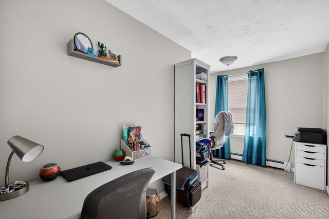 59 Arabian Dr, Taunton, MA 02780