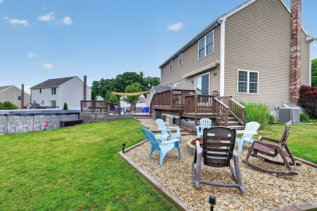 59 Arabian Dr, Taunton, MA 02780