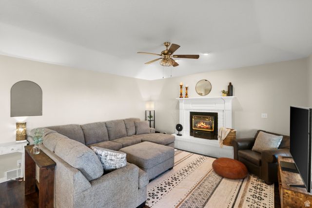 1127 N 3150 E, Layton, UT 84040