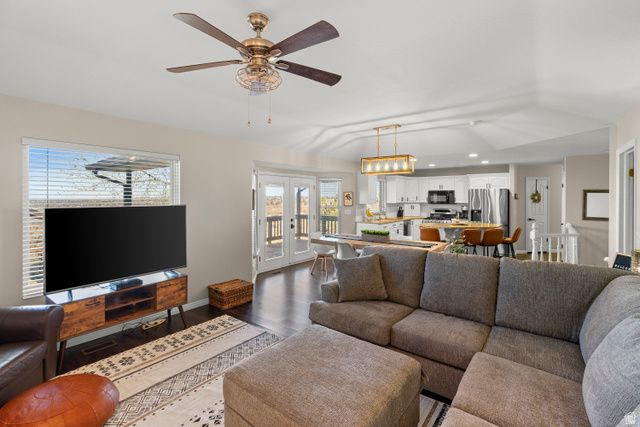 1127 N 3150 E, Layton, UT 84040