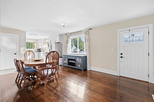 105 Edward St, Agawam, MA 01001