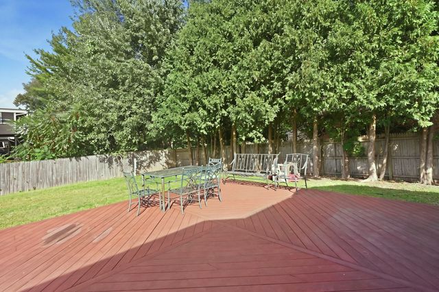 105 Edward St, Agawam, MA 01001