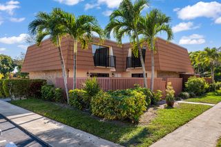 2937 SW 11th Place N, Deerfield Beach, FL 33442