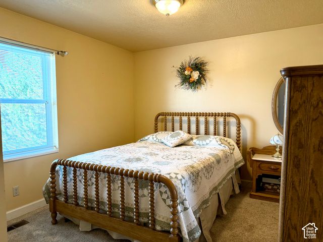 822 E SKYLARK DR, Spanish Fork, UT 84660