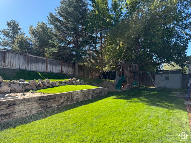822 E SKYLARK DR, Spanish Fork, UT 84660