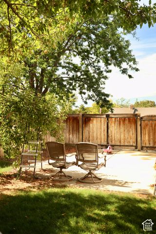 822 E SKYLARK DR, Spanish Fork, UT 84660