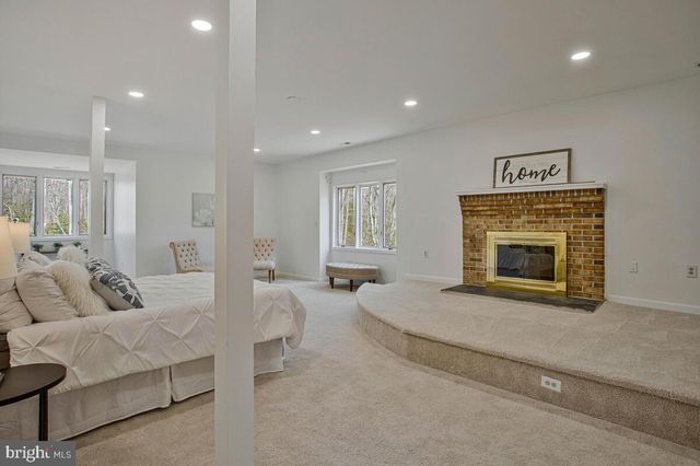 4200 HENRY CT, Saint Leonard, MD 20685