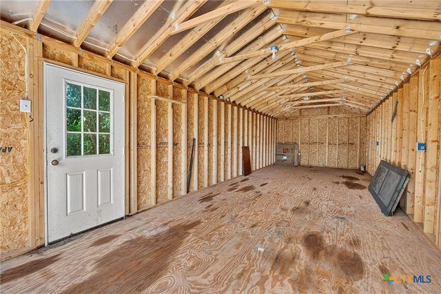210 S Cedar Street, Seguin, TX 78155