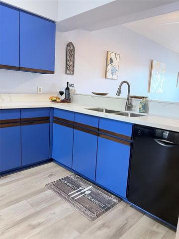 18809 Egret Bay Boulevard 104, Webster, TX 77058