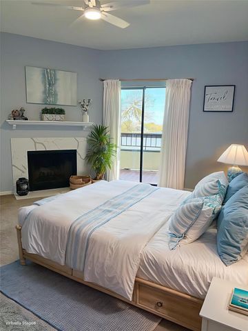 18809 Egret Bay Boulevard 104, Webster, TX 77058