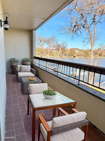 18809 Egret Bay Boulevard 104, Webster, TX 77058