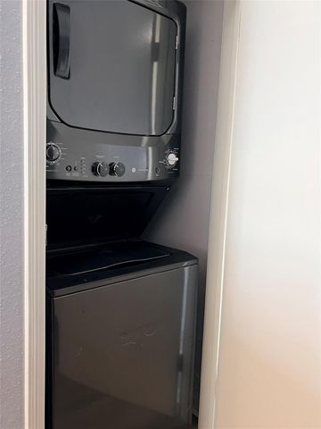 18809 Egret Bay Boulevard 104, Webster, TX 77058