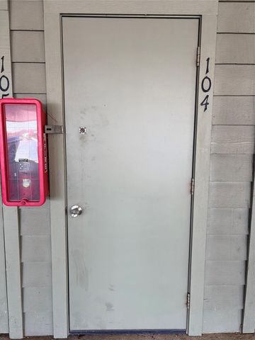 18809 Egret Bay Boulevard 104, Webster, TX 77058