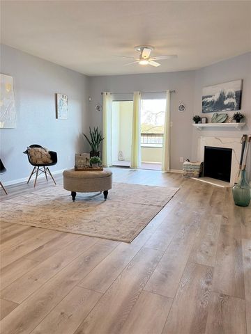 18809 Egret Bay Boulevard 104, Webster, TX 77058