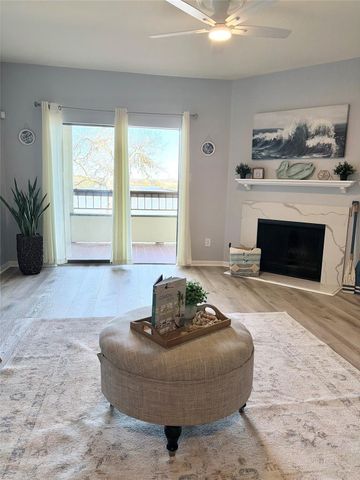 18809 Egret Bay Boulevard 104, Webster, TX 77058