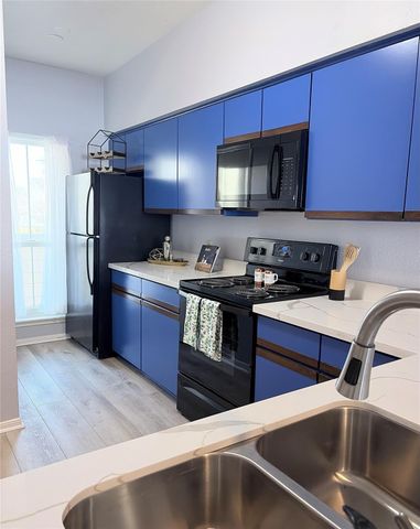 18809 Egret Bay Boulevard 104, Webster, TX 77058