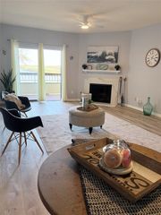 18809 Egret Bay Boulevard 104, Webster, TX 77058