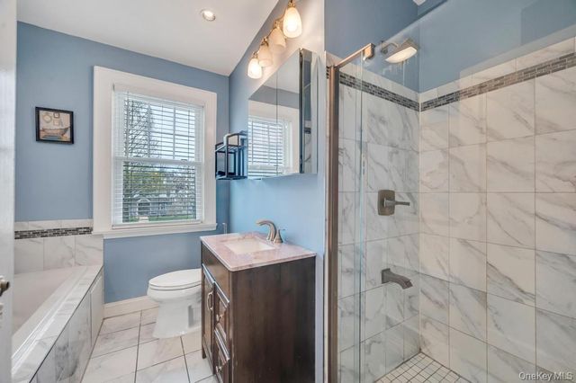 88-35 193rd Street, Hollis, NY 11423